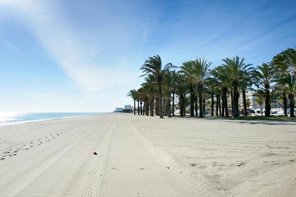 Atico Bellas Vistas 托雷莫利诺斯 外观 照片